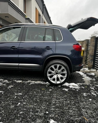 Volkswagen Tiguan cena 44900 przebieg: 227000, rok produkcji 2011 z Warszawa małe 436